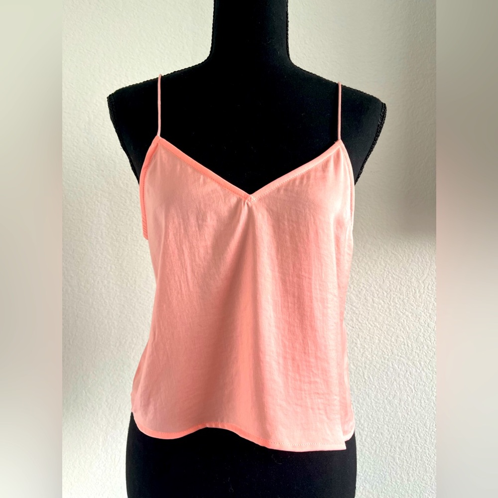BP Light Pink V-Neck Spaghetti Strap Cropped Tank